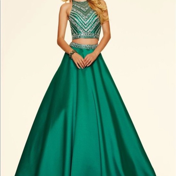 Prom Dress - Picture 3 of 7